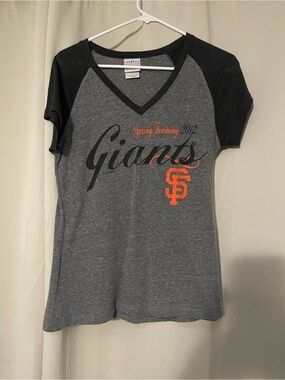 San Francisco Giants Grey & Black V-Neck Tee with Orange Logo